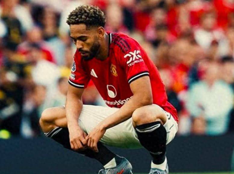 曼联中场状态神勇,带领球队创纪录的简单介绍 曼联中场状态神勇,带领球队创纪录的简单介绍