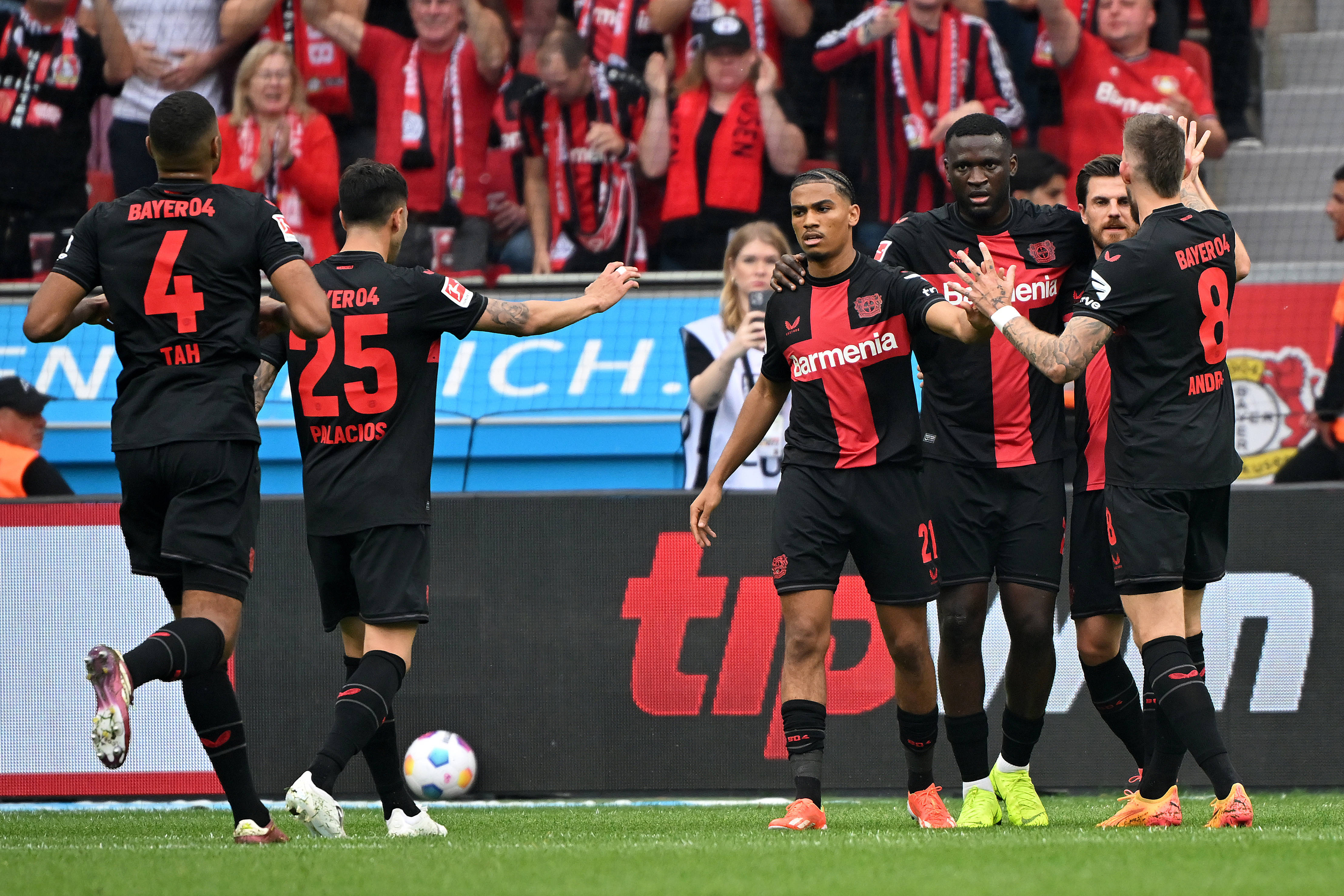 勒沃库森在主场获得关键胜利的简单介绍 勒沃库森在主场获得关键胜利的简单介绍