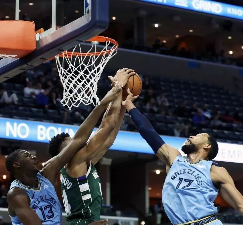 关于萨拉戈萨险胜对手,苦战取三分的信息 关于萨拉戈萨险胜对手,苦战取三分的信息