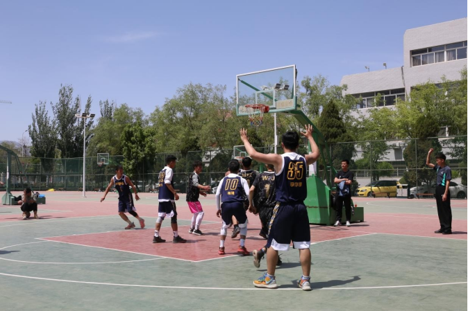 东南亚球队集体努力，力挫强敌的简单介绍