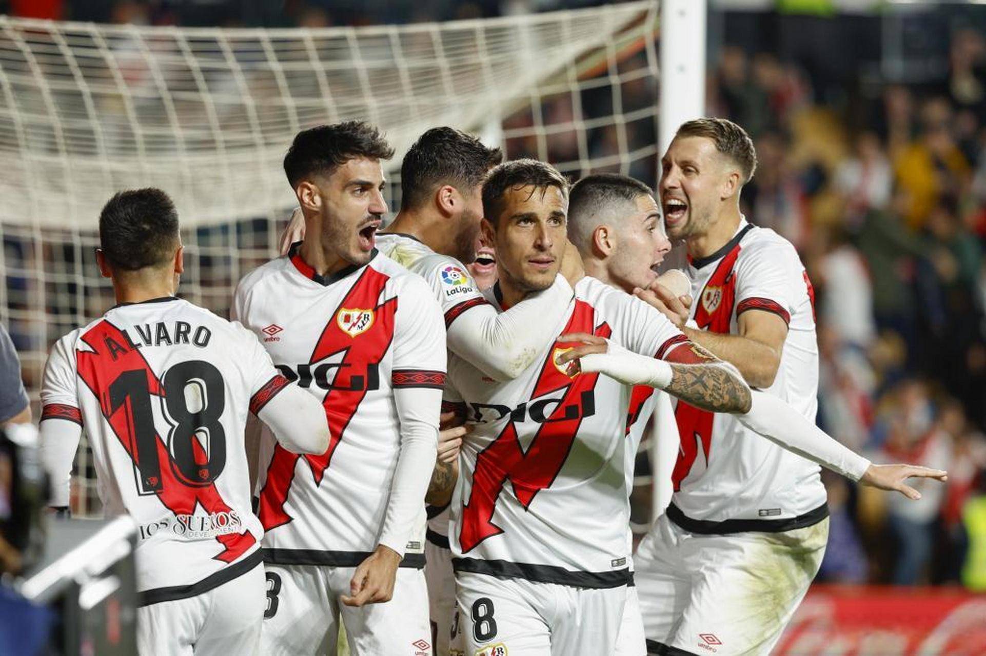 关于巴列卡诺主场大胜皇家社会,取得连胜态势的信息 关于巴列卡诺主场大胜皇家社会,取得连胜态势的信息