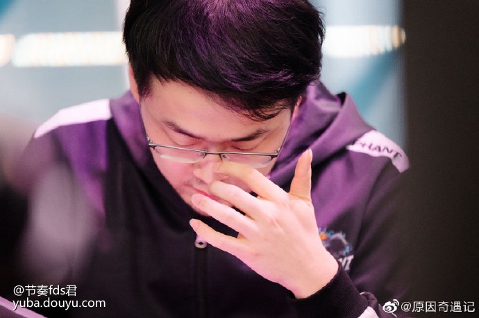 包含Dota2传奇谢幕,球迷泪洒赛场的词条 包含Dota2传奇谢幕,球迷泪洒赛场的词条