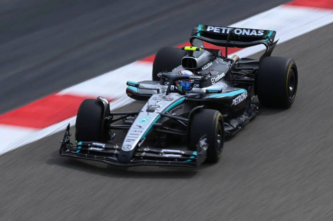 索伯车队完胜法拉利，阿隆索带队取胜