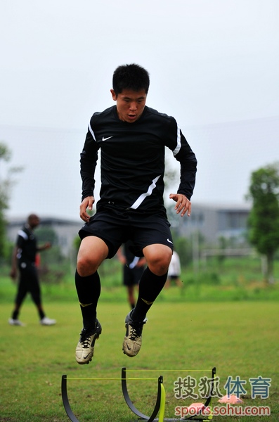 强强对话,球队备战决赛这一战 强强对话,球队备战决赛这一战