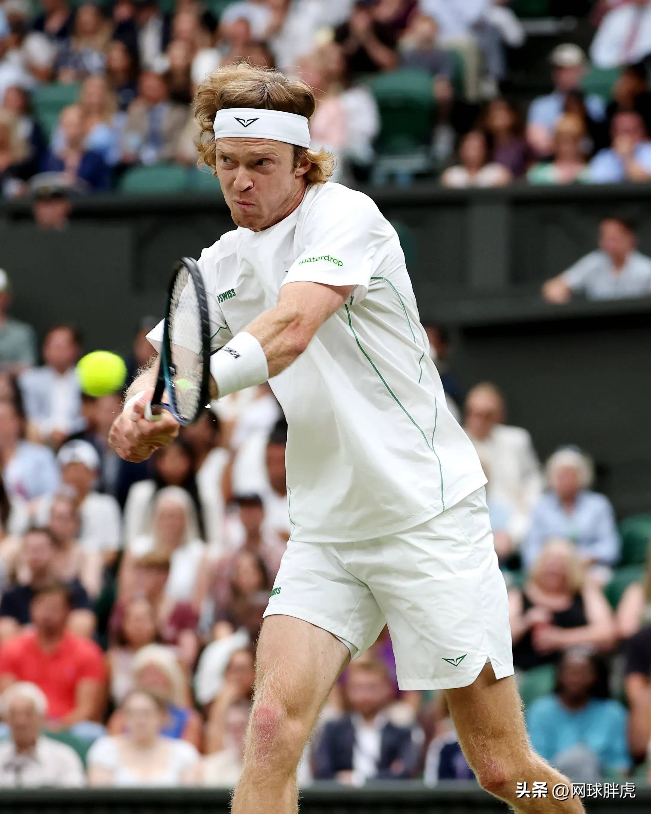 拉沃尔杯轻取温网,阿尔卡拉斯关键制胜 拉沃尔杯轻取温网,阿尔卡拉斯关键制胜