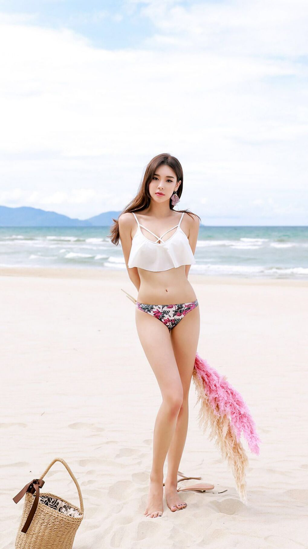 莱比锡红牛狂胜夜,赖斯在另一片赛场独自接管战争